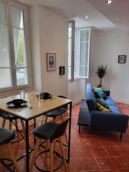 Appartement De Charme Avec Tomettes Et Parquet Graulhet ภายนอก รูปภาพ
